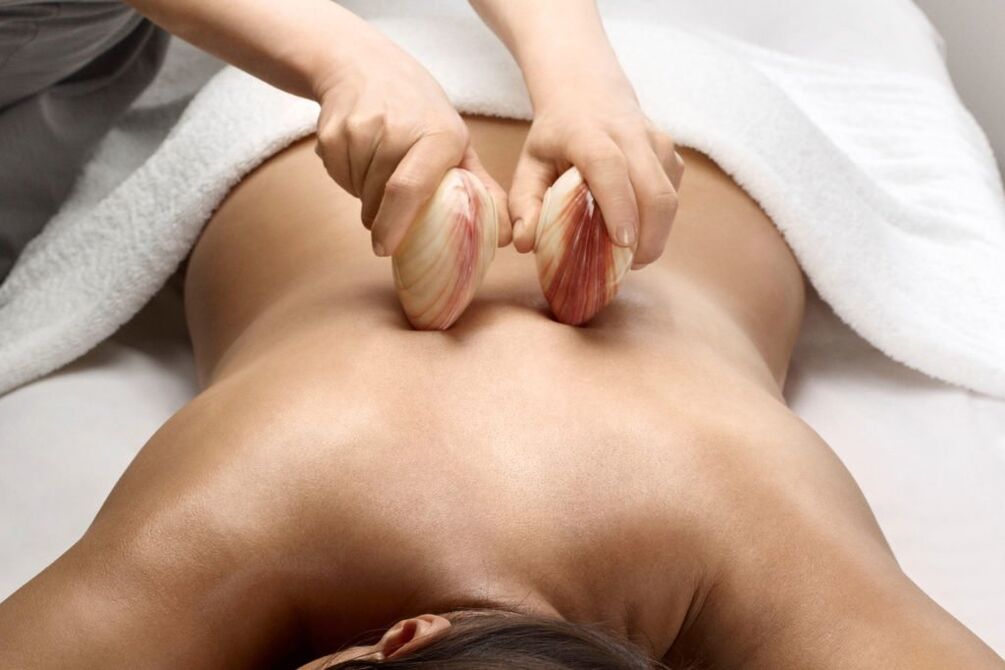 Method of lifting pain in osteochondrosis - massage